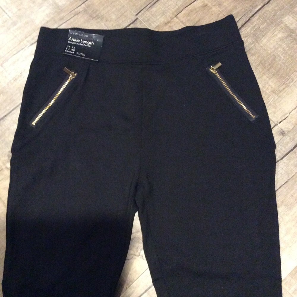 New Look size UK 12 NWT point Zip Black Leggings